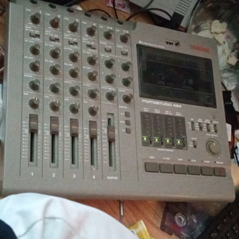 Tascam Porta studio 424